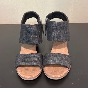 Toms Majorca Cutout Sandal in Black Shimmer
